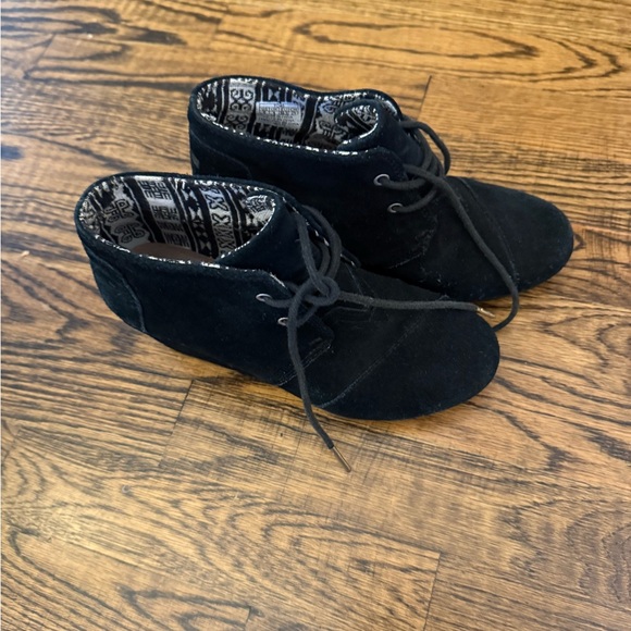 TOMS Black Suede Wedge Booties - Picture 4 of 5